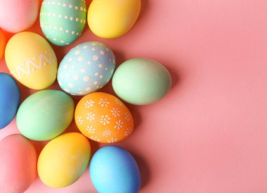 Renkli Paskalya yumurtaları