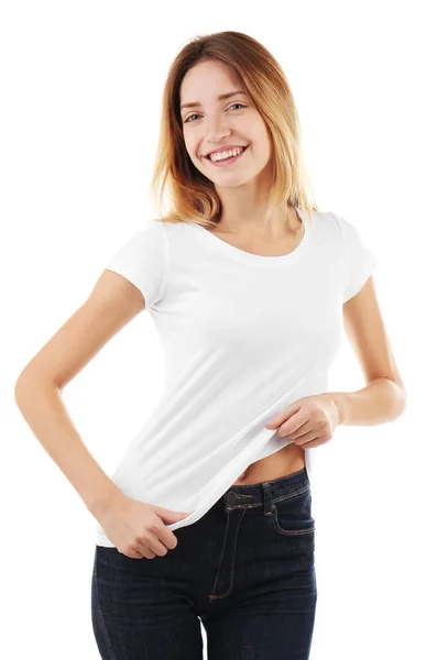 Jovem mulher em branco t-shirt — Fotografia de Stock