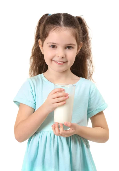 Fille avec verre de lait — Photo