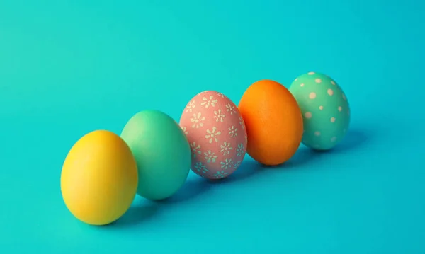 Coloridos huevos de Pascua — Foto de Stock