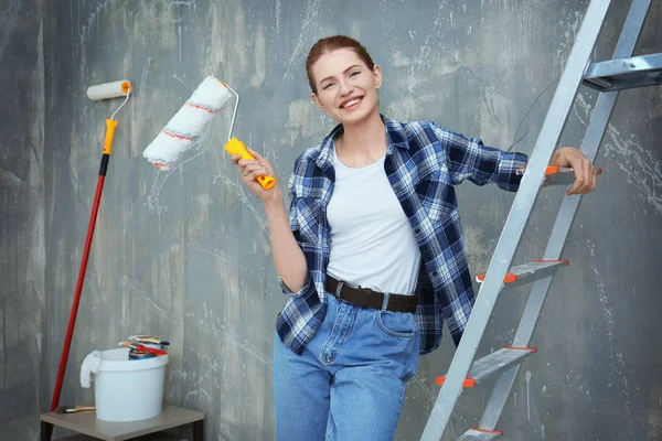 Young female decorator — Stock Photo, Image