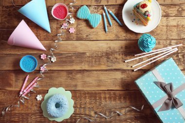 Parlak doğum günü arka plan 