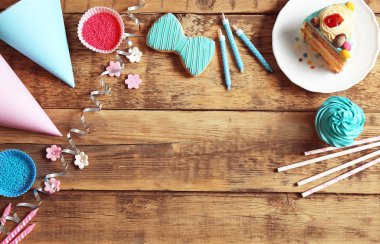 Parlak doğum günü arka plan 