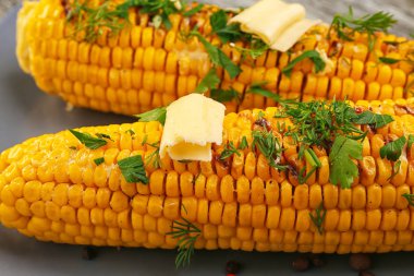 lezzetli ızgara mısır koçanı