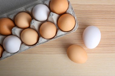 Paket içinde çiğ yumurta 