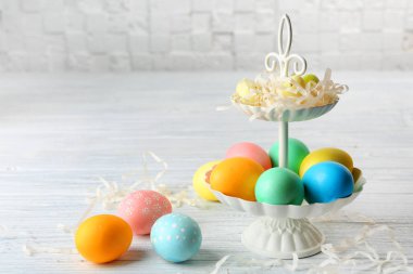 rengarenk Paskalya yumurtaları