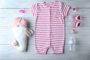 Bebek giysileri ve ihtiyaçlar 