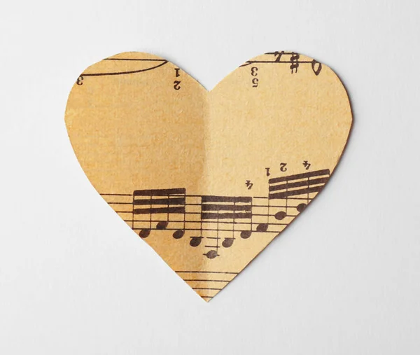 Corazón de papel con notas — Foto de Stock