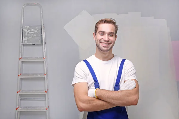 Handsome young worker — Stock Photo, Image