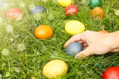 el tutma Paskalya yortusu yumurta