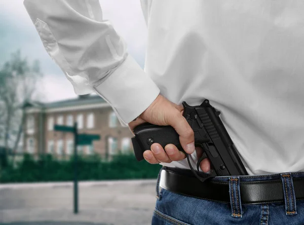 Hombre con arma — Foto de Stock