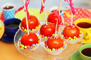 Karamel lezzetli elma 