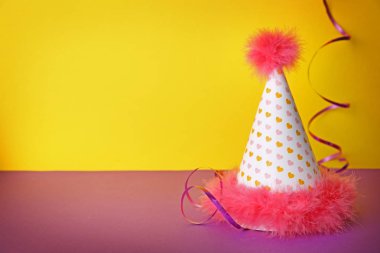 Doğum günü partisi kap