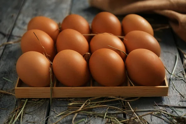 Raw eggs in box — Stock Photo, Image