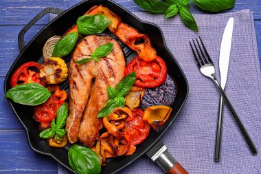  bir kırmızı balık 