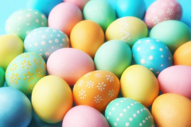 Renkli Paskalya yumurtaları 