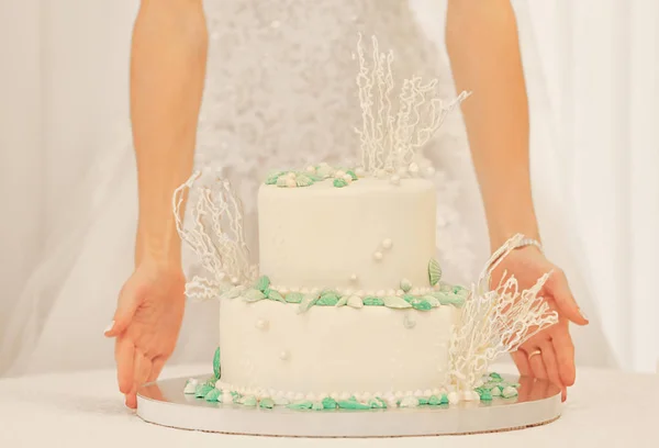 Beautiful wedding cake — Stock Photo, Image