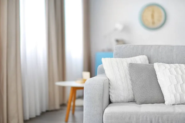 Nuovo divano accogliente — Foto Stock