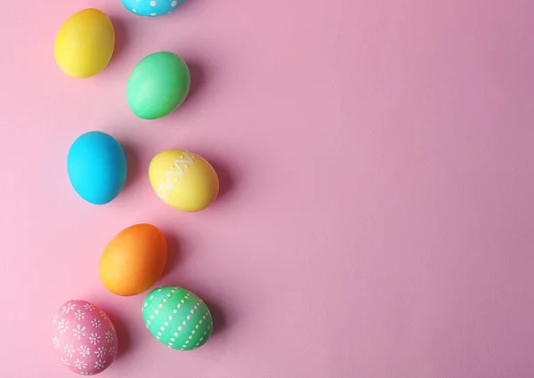 Coloridos huevos de Pascua — Foto de Stock