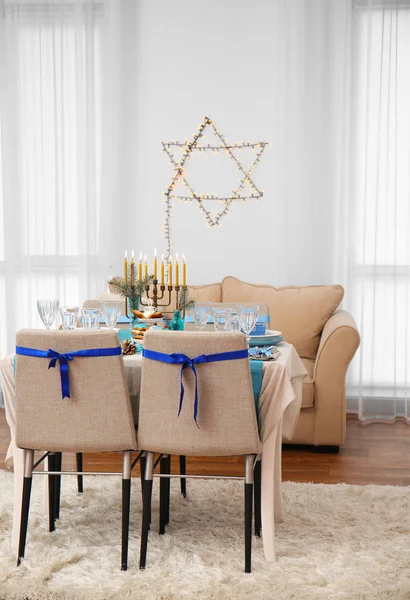 Vardagsrummet är inrett för Hanukkah — Stockfoto