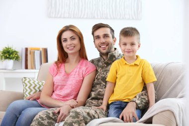 asker ailesi ile tekrar bir araya