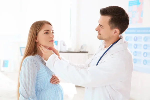 Consulta Ginecologia Mulher Grávida Com Seu Médico Clínica — Fotografia de Stock