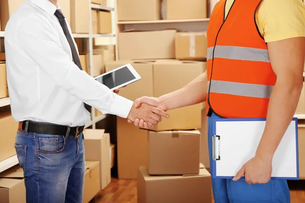 Two businessmen shaking hands — Stock Photo, Image