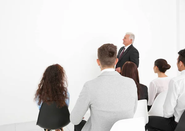 Concetto Formazione Aziendale Uomini Affari Che Riuniscono Sala Conferenze — Foto Stock