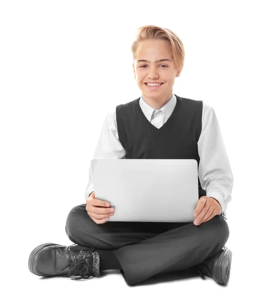 Tiener Met Laptop Zitting Witte Achtergrond — Stockfoto