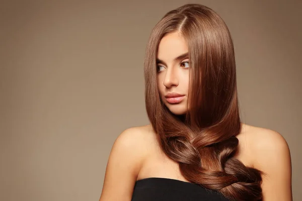 Mulher com cabelo saudável — Fotografia de Stock