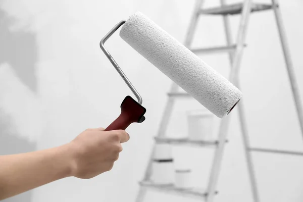 Hand paint roller — Stockfoto