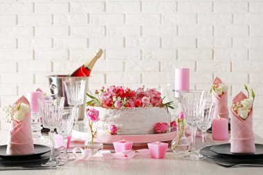 Lezzetli süslü pasta   