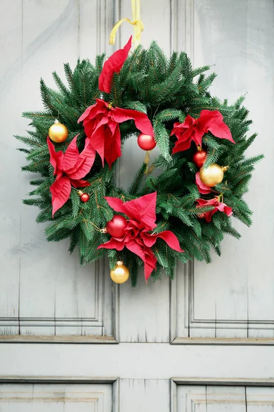 Hermosa corona de Navidad — Foto de Stock