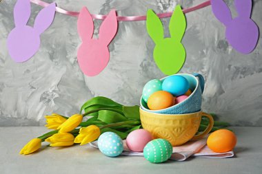 Paskalya yumurtaları ve dekorasyonlar