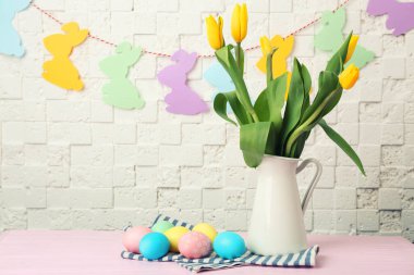 Paskalya yumurtaları ve dekorasyonlar