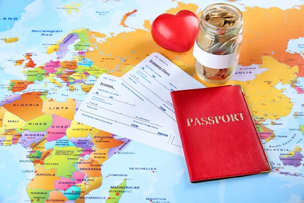 Passport with tickets and money for vacation — Stock Photo, Image