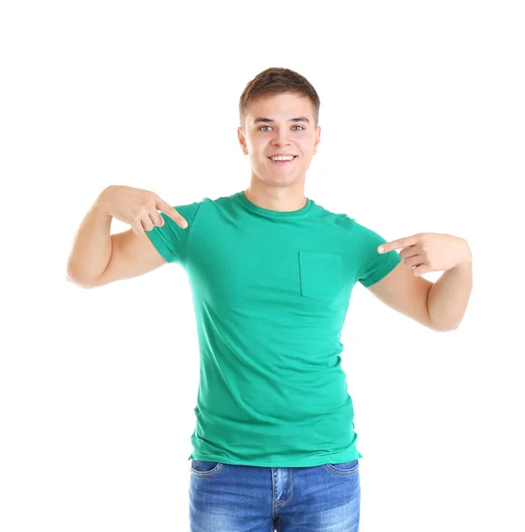 Молодий чоловік у порожній футболці — стокове фото
