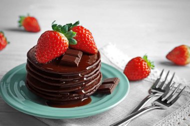 Lezzetli çikolatalı krep