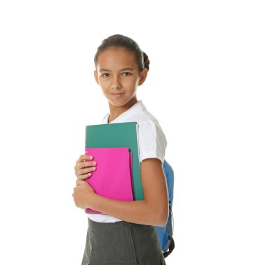 Beyaz arka plan üzerinde şirin kız öğrenci