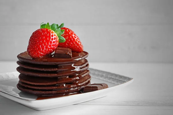 Leckere Schokoladen-Pfannkuchen — Stockfoto