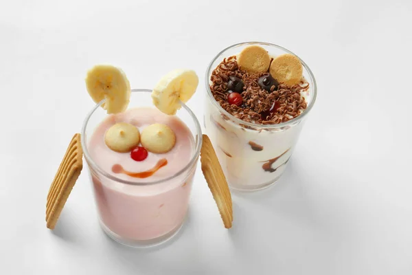 Baby cookies en melk cocktails — Stockfoto