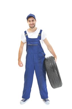 Üniformalı genç makinist 