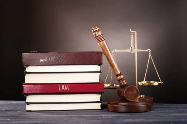 Judge gavel and book — Stock Photo, Image