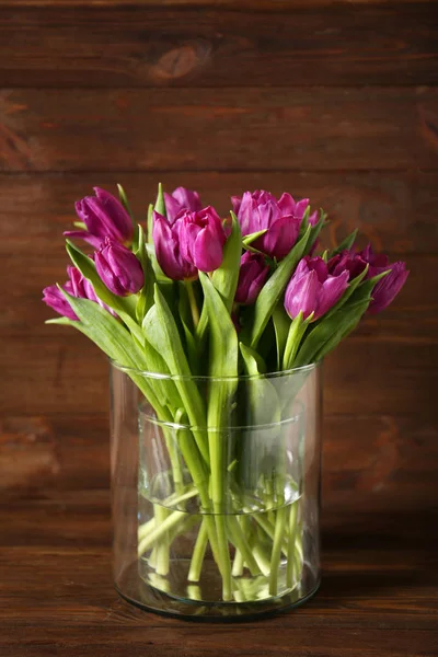 Vaso di vetro con bouquet — Foto Stock