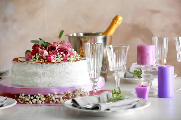 Finom esküvői torta — Stock Fotó