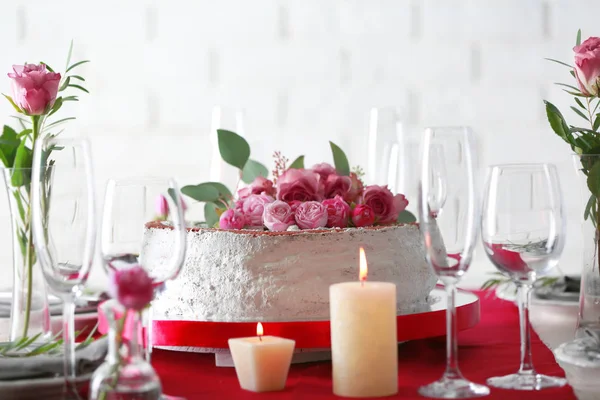 Delicioso bolo de casamento — Fotografia de Stock