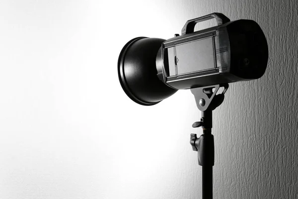 Photo studio with lighting equipment — Stock Photo, Image