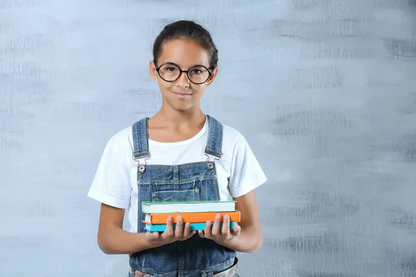 Afrikaanse school meisje — Stockfoto