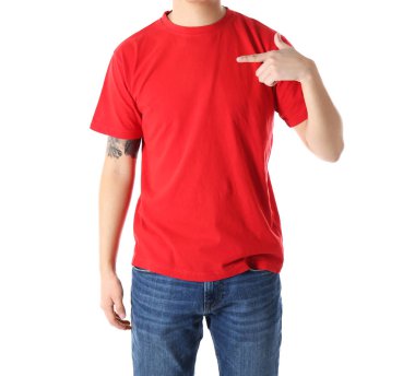 Genç adam boş t-shirt 