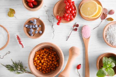 Ev yapımı kozmetikler için doğal maddeler  